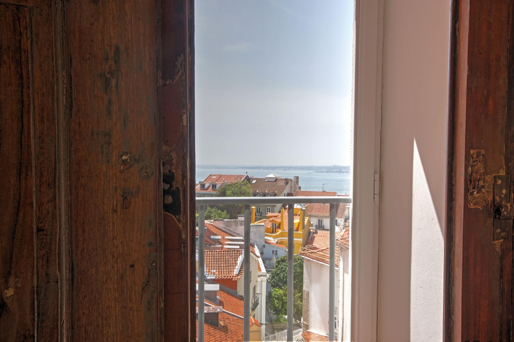 Solar Dos Mouros Hotell Lisboa Exteriör bild