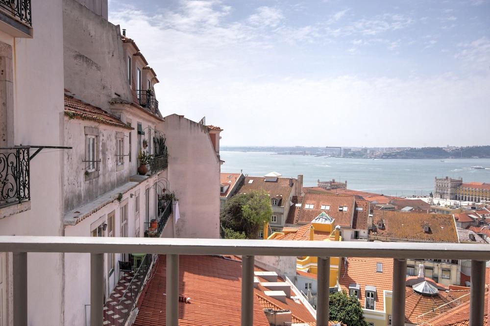 Solar Dos Mouros Hotell Lisboa Exteriör bild
