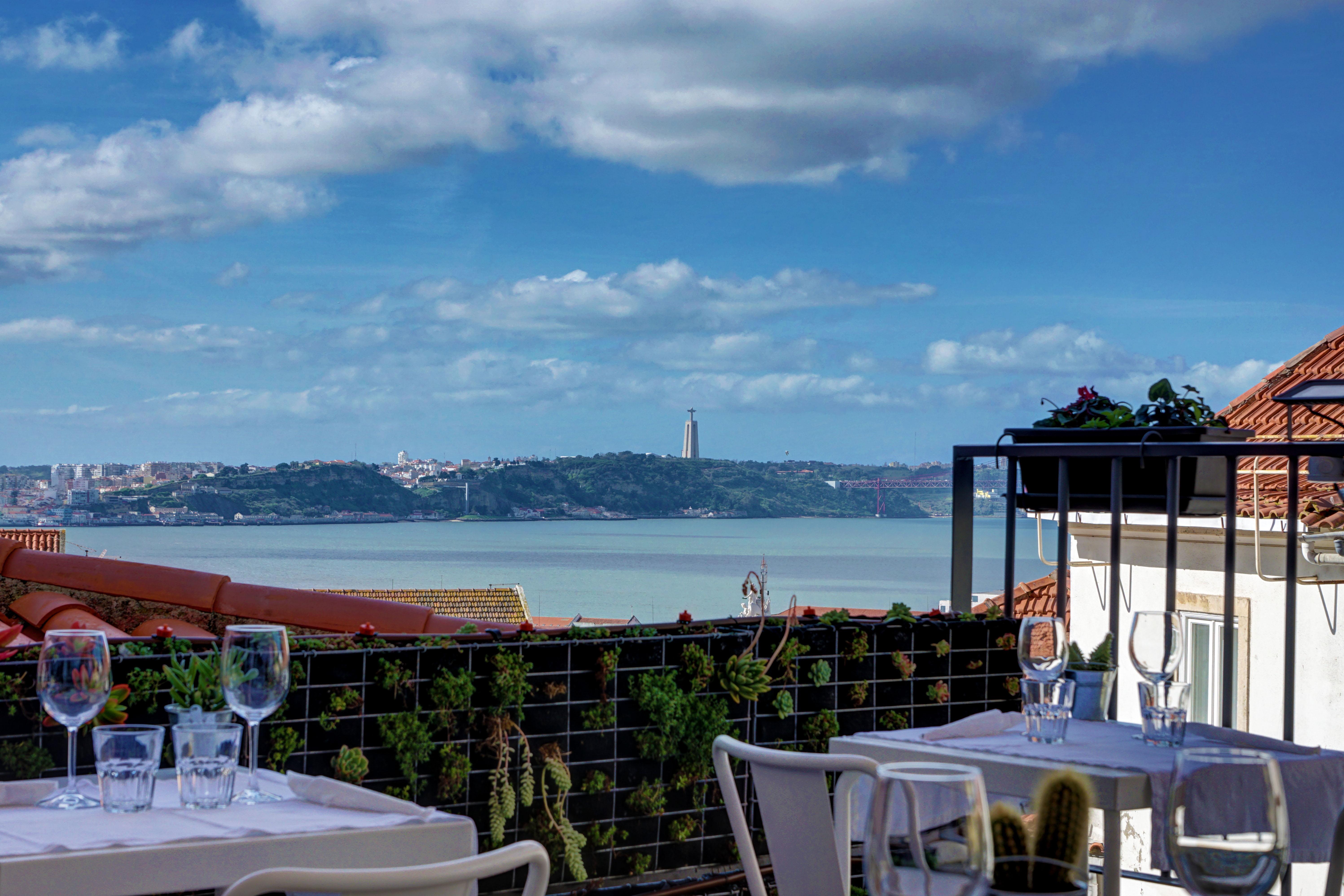 Solar Dos Mouros Hotell Lisboa Exteriör bild